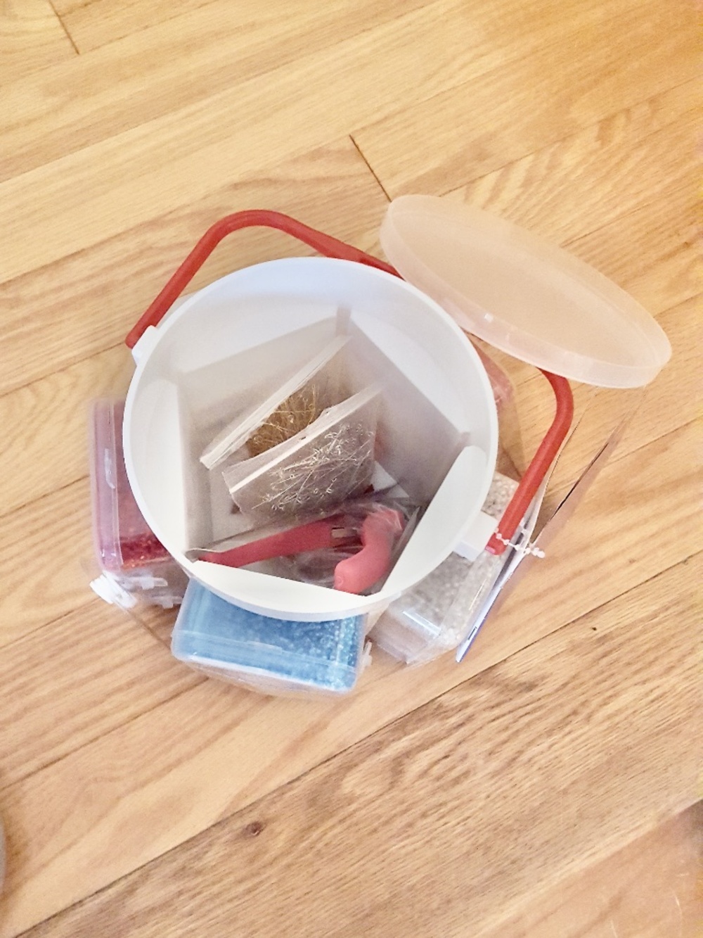 Five-Sided Portable Bead Caddy Kit by Bead Landing - Picture 5 of 7